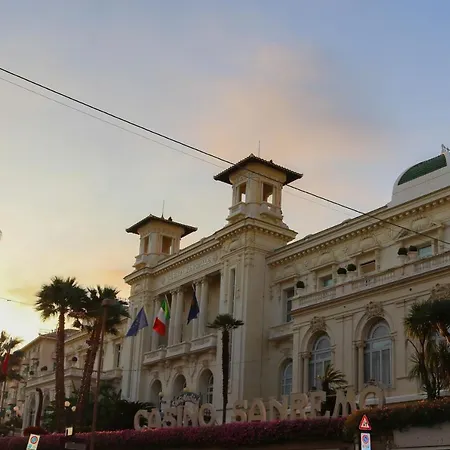 Appartamento H11 [sanremo Casinò] - Centro - Parcheggio *