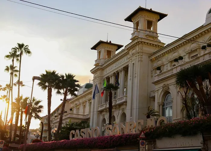 H11 [sanremo Casinò] - Centro - Parcheggio Appartamento *