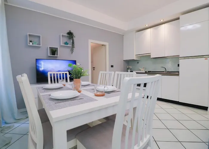 H11 [sanremo Casinò] - Centro - Parcheggio Appartamento *